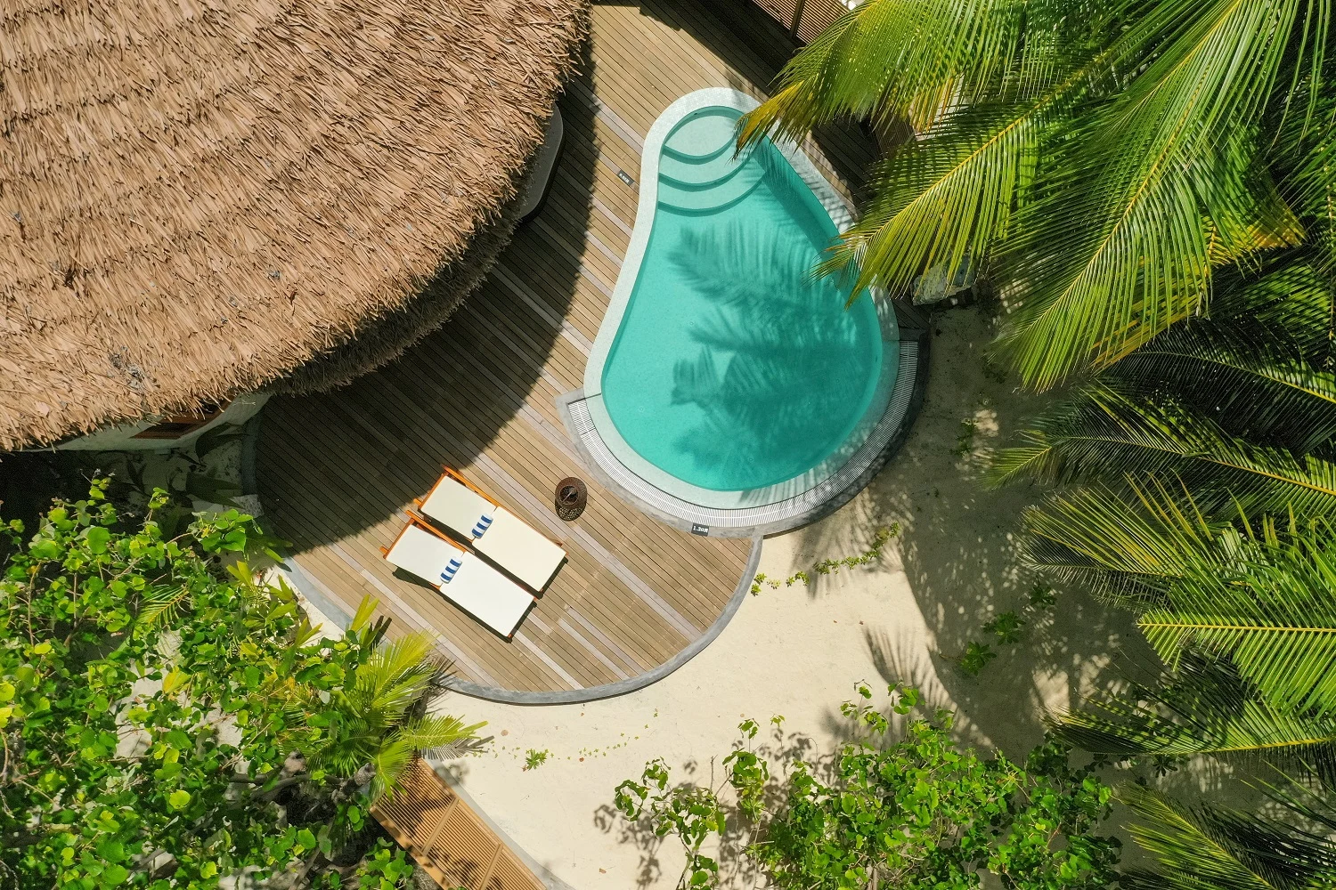 Cinnamon-Dhonveli-Maldives-Beach-Suite-with-Pool-Pool-Aerial-View