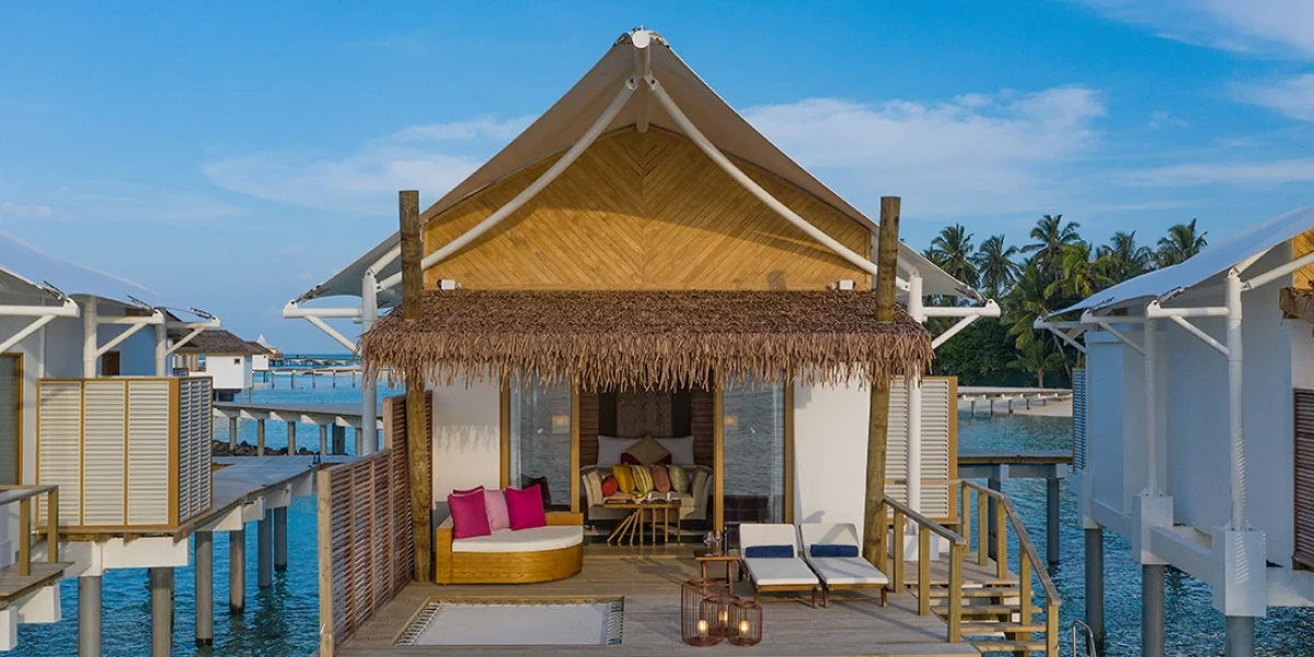 Hakura---Water-Bungalow---Exterior-View-4-1090